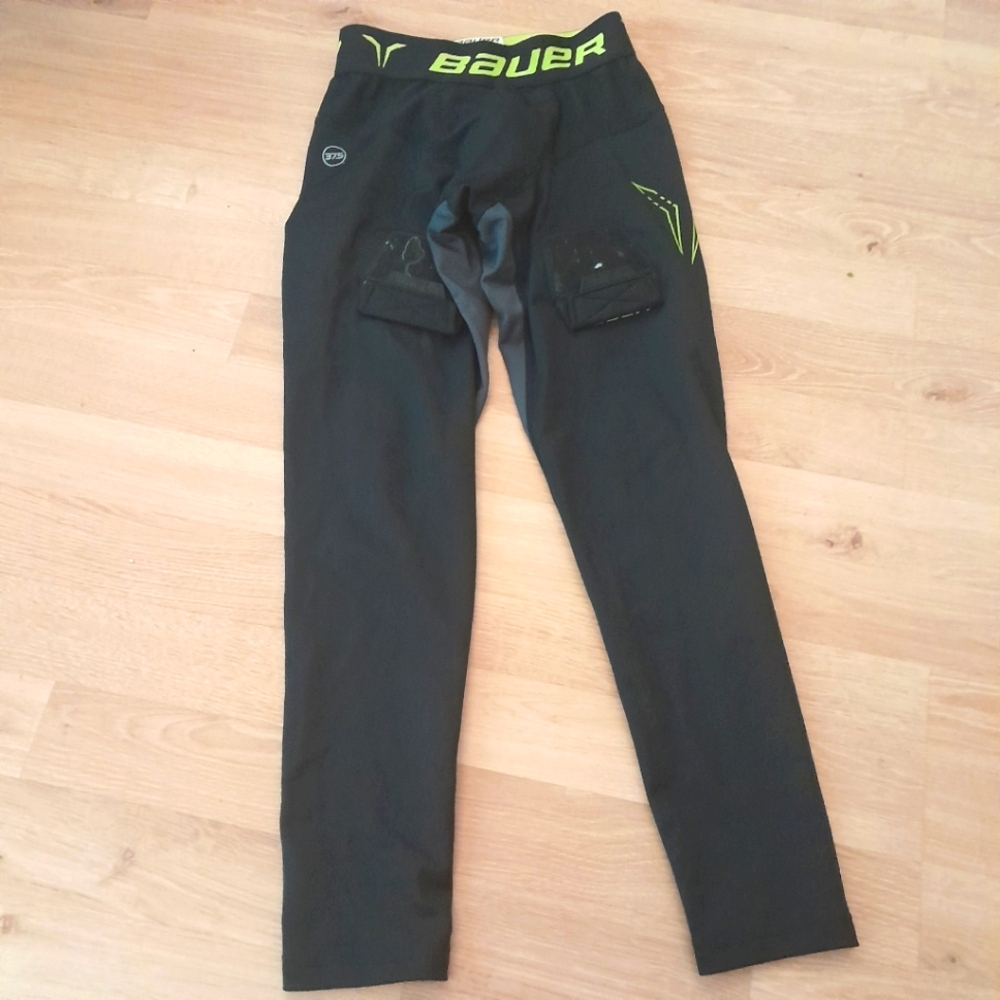 BAUER PREMIUM COMPRESSION BASE LAYER HOCKEY PANTS, 37.5® Technology, Youth - Med